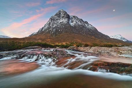 Pink sunrise at Buachaille Etive Mor