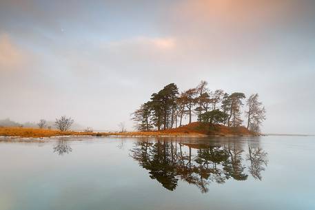 A beautiful sunrise at Loch Tulla