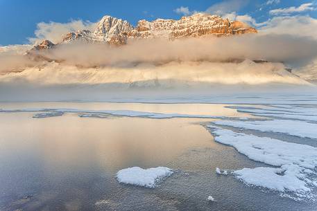 The scenary at Bow Lake looks amazing after a fresh snow storm in June The scenary at Bow Lake looks amazing after a fresh snow storm in June