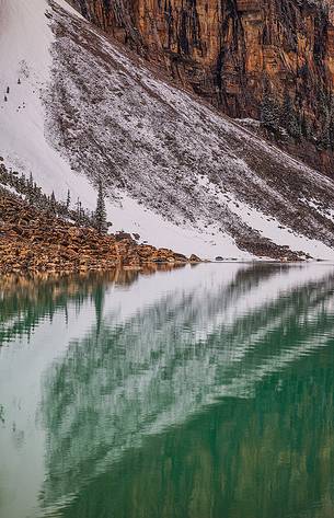 A fascinating reflection at Moraine Lake