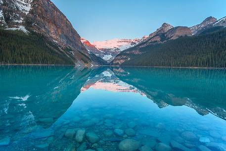 In the center of the frame you can admire the Victoria Glacier which is kissed by the first light in the morning In the center of the frame you can admire the Victoria Glacier which is kissed by the first light in the morning