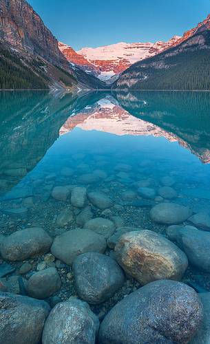 In the center of the frame you can admire the Victoria Glacier which is kissed by the first light in the morning