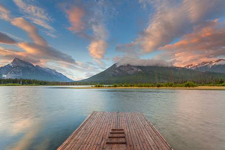 Sunrise at Vermilliom Lake