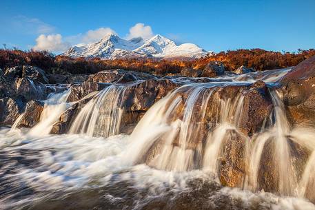 the clear and blue sky above the black cuillin is part of a very rare and quite Autumn day for the climate of this area