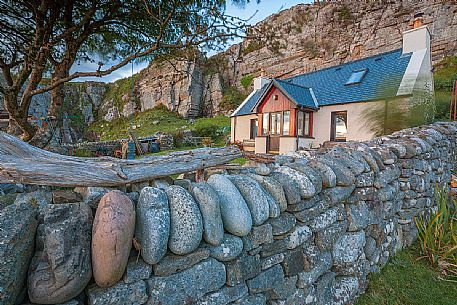 This is the only cottage that could enjoy the view of the Cuillin Hills from Elgol Beach