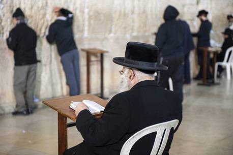Moments of prayer before the wailing Wall, Jerusalem, Israel