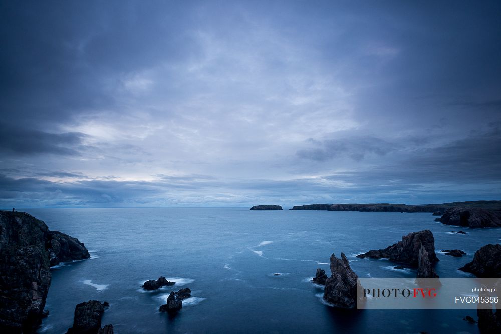 Sea stacks near Mangersta on the Outer Hebrides at twilight, Isle of Harris, Scotland, United kingdom