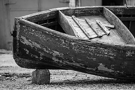 Detail of the old boat ahore,Taranto, Apulia, Italy, Europe