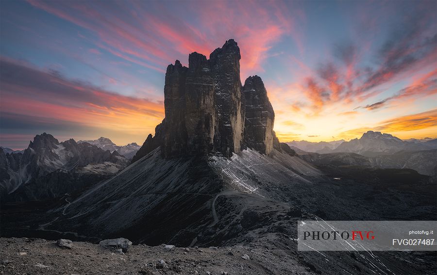 Sunset over Tre cime di Lavaredo peaks, dolomites, Itay