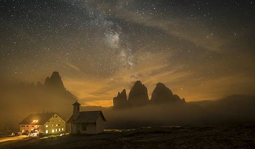 Landscape of peaks of lavaredo