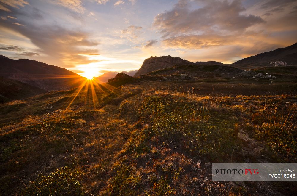 The sun goes down back to Cozie Alps on Val Cenis