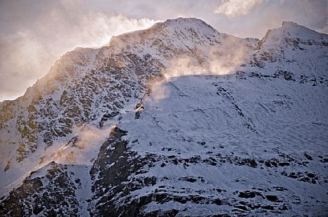 Detail of the little Mont Cenis with the wind blowing on the ridges