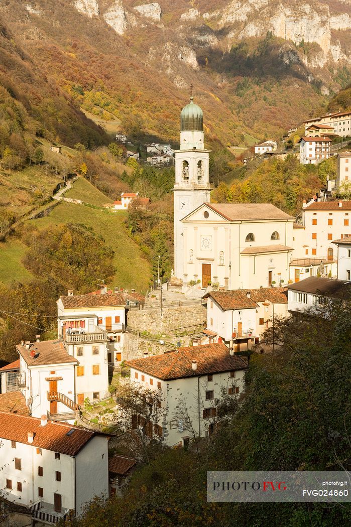 The village cimbro of Giazza, monti Lessini, Italia