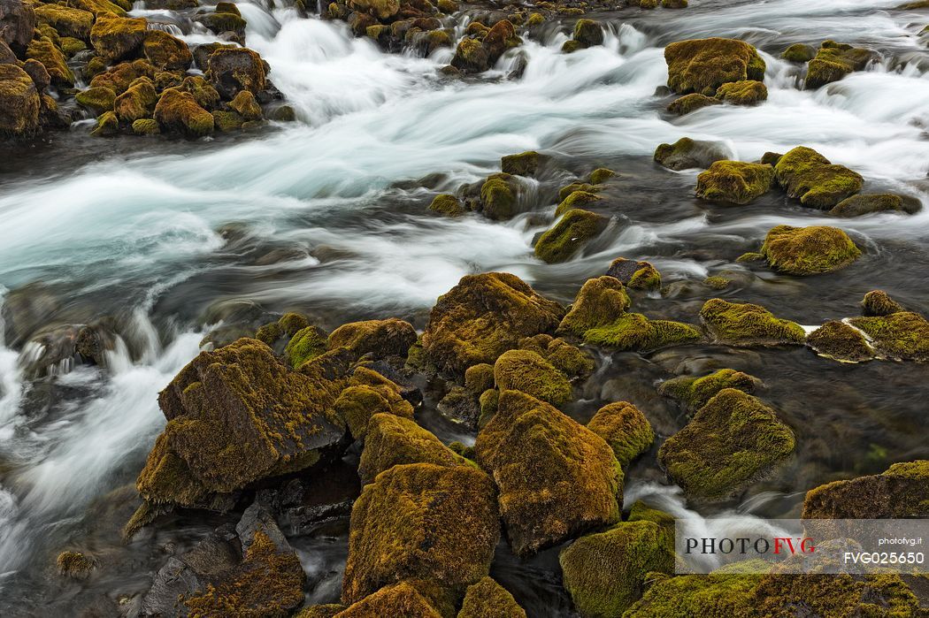 Small riverl in south Iceland, Reykjanes, Suurne, Iceland, Europe