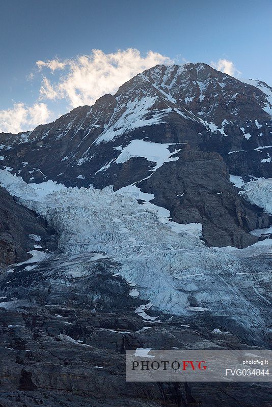 Sunrise on Jungfrau mountain group from Kleine Scheidegg, Grindelwald, Berner Oberland, Switzerland, Europe