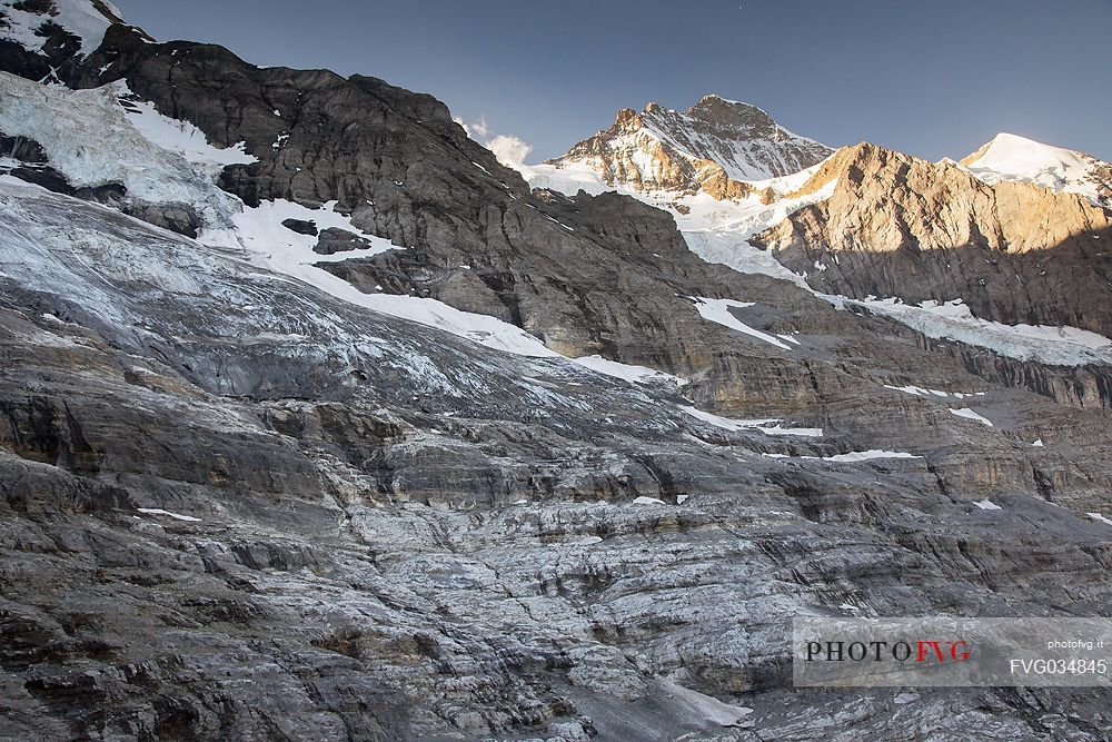 Sunrise on Jungfrau mountain group from Kleine Scheidegg, Grindelwald, Berner Oberland, Switzerland, Europe