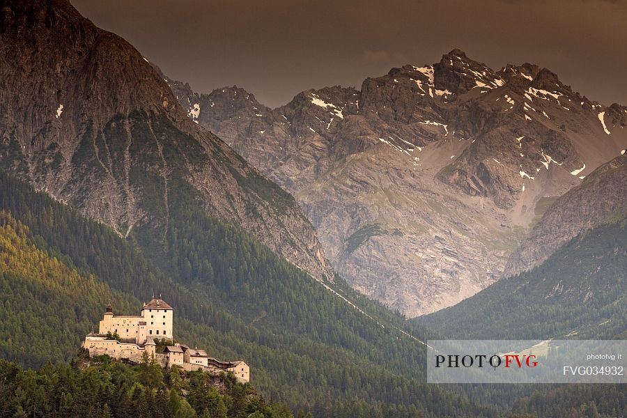 Tarasp Castle and the mountains of Swiss national park, Lower Engadin, Canton of Grisons, Switzerland, Europe