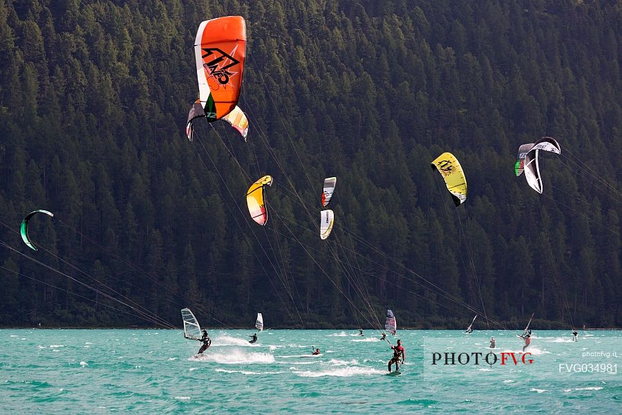 Windsurf and Kitesurfing in the Saint Moritz lake, Saint Moritz, Engadine, Canton of Grisons, Switzerland, Europe