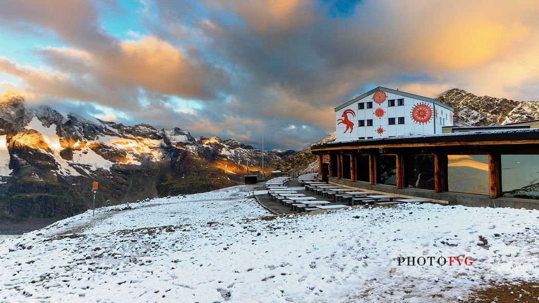Diavolezza mountain hut at sunrise, Bernina mountain group, Pontresina, Canton of Grisons, Switzerland, Europe