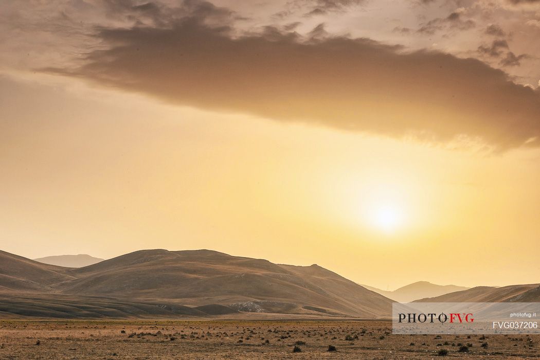 Campo Imperatore at sunrise, Gran Sasso national park, Abruzzo, Italy, Europe