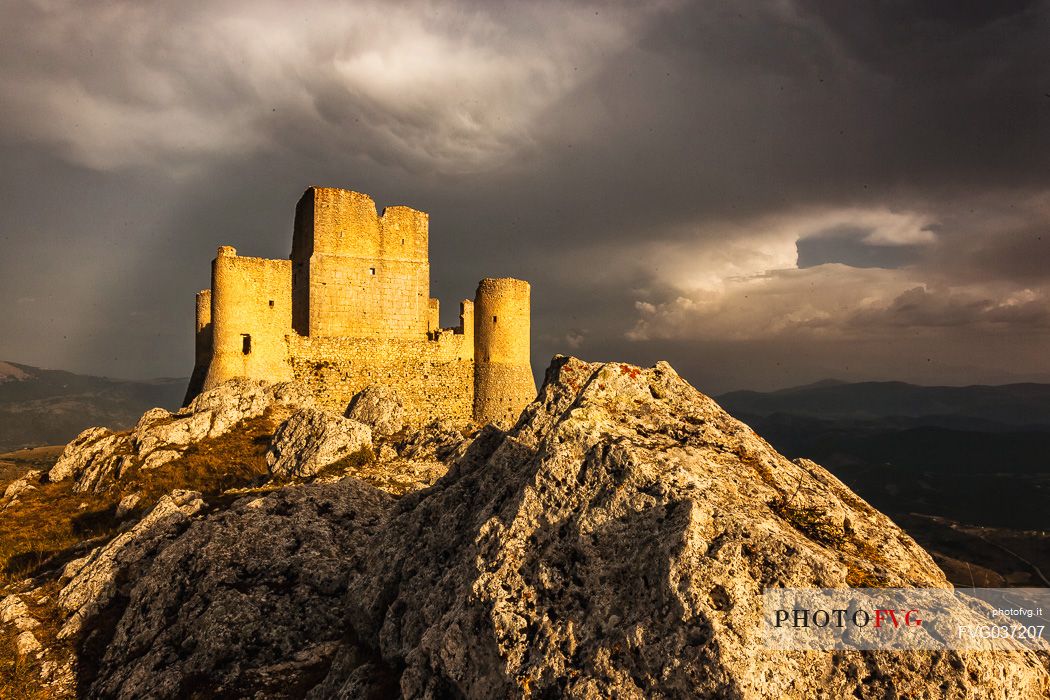 Rocca Calascio at sunrise, Gran Sasso national park