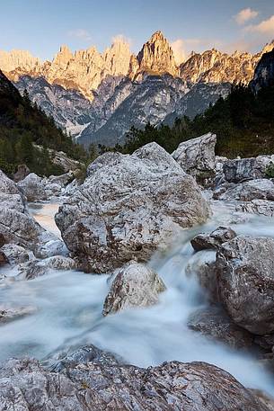 Val Postegae with Monfalconi and Spalti di Toro in the background