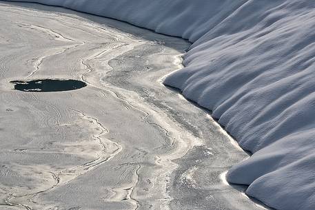 Barcis Lake in winter