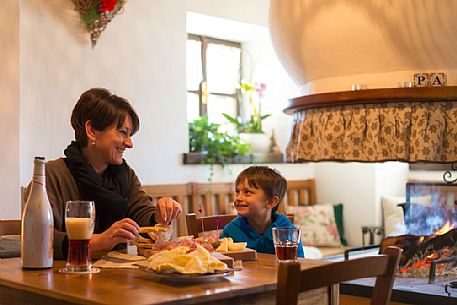 Snack in Pa'Krhaizar, one of the most beautiful and characteristic house of Sauris village, Lateis