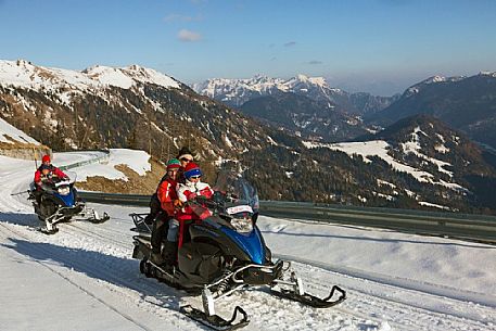 Trip with the snowmobiles to Caserarazzo