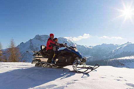 Trip with the snowmobiles to Caserarazzo