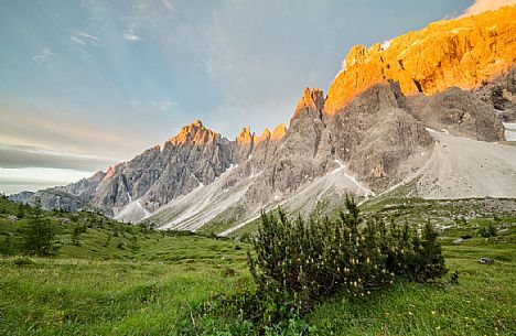 The Popera mountain group in the Sesto Dolomites from the refuge Berti, Cadore, dolomites, Italy The Popera mountain group in the Sesto Dolomites from the refuge Berti, Cadore, dolomites, Italy