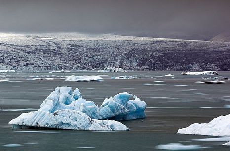 Blue iceberg on Jokulsarlon lagoon lake, Vatnajokull National Park, Iceland