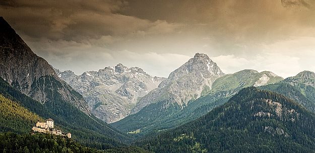 Tarasp Castle and the mountains of Swiss national park, Lower Engadin, Canton of Grisons, Switzerland, Europe