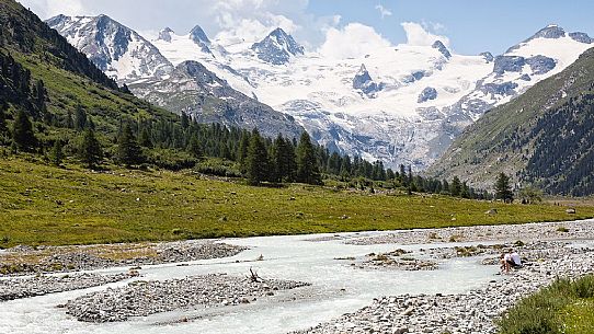 Relax in Roseg valley, in the background the glacier and the Piz Roseg in the Bernina mountain group, Pontresina, Engadine, Canton of Grisons, Switzerland, Europe