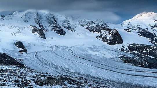 Piz Palu and Piz Bernina with glacier at twilight from of Diavolezza hut, Pontresina, Engadin, Canton of Grisons, Switzerland, Europe
