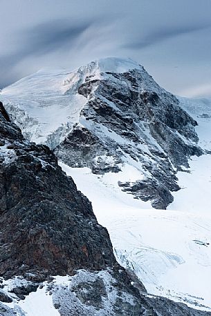 Detail of Piz Palu at twilight from Diavolezza hut, Bernina mountain range, Pontresina, Engadin, Canton of Grisons, Switzerland, Europe