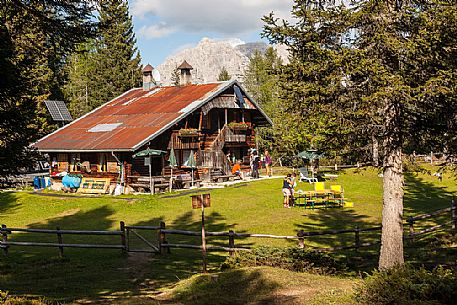 Hikers at the Tita Barba mountain hut, Cadore, dolomites, Veneto, Italy, Europe