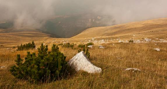 Blockhaus peak in the Murelle amphitheater, Majella national park, Abruzzo, Italy, Europe