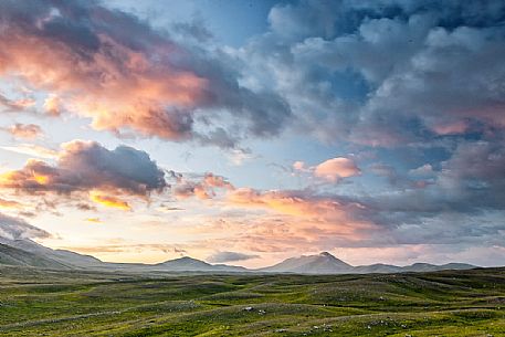 Sunrise on the Campo Imperatore in the Gran Sasso national park, Abruzzo, Italy, Europe Sunrise on the Campo Imperatore in the Gran Sasso national park, Abruzzo, Italy, Europe