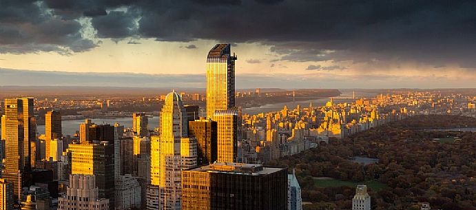 New York skyline including Central Park taken from the Top of the Rocks observatory at the Rockfeller Center, Manhattan, New York City, USA