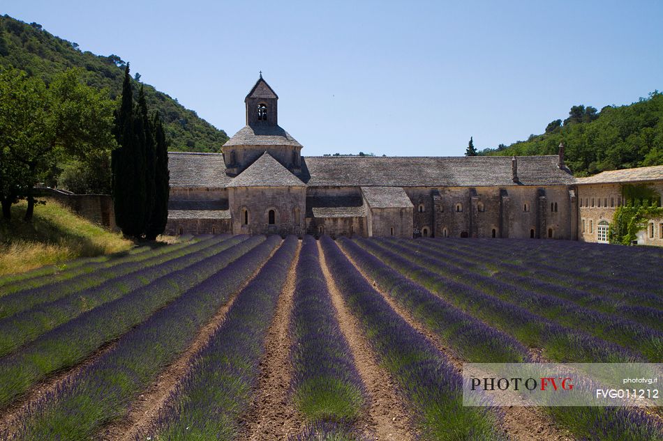 Snanque Abbey