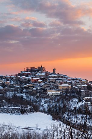 The small village of Rosignano Monferrato at dawn, after a snowfall, Monferrato, Piedmont, Italy, Europe