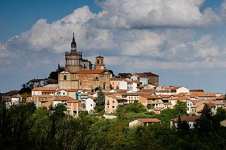 Camagna Monferrato town with the beautiful church of Sant'Eusebio, Piedmont, Italy, Europe
