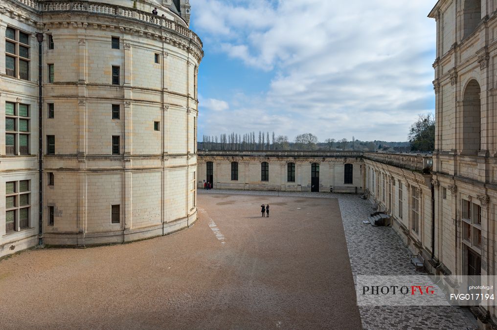 The Chateau de Chambord is the greatest of the castles in the Loire Valley. It is one of the most important castles in the french Renaissance too, as it is supposed to have been designed by Leonardo da Vinci. It is famous its double helical ramp. It is surrounded by a great natural area too. 