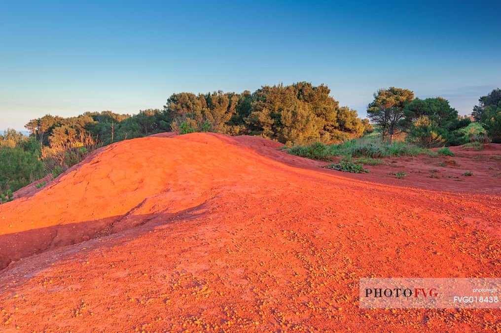 The Bauxite quarry of Otranto is one of the things to do during the holidays in Salento. It is located near the lighthouse of Punta Palascia and Monte Sant'Angelo. In this field the now abandoned mining has formed an emerald green lake that makes one really extraordinary view.