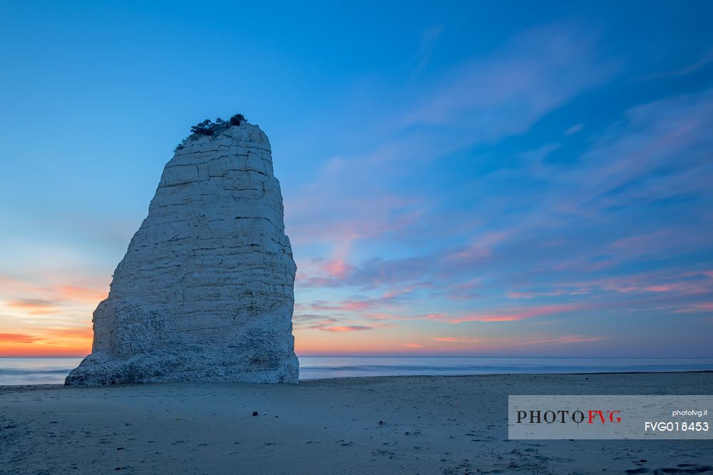 Under the city of Vieste, nearly to guard it, there is a monolith about 25 meters high, called Pizzomunno which is the real symbol of this Gargano's town. Some legends surround it, often different from each other.