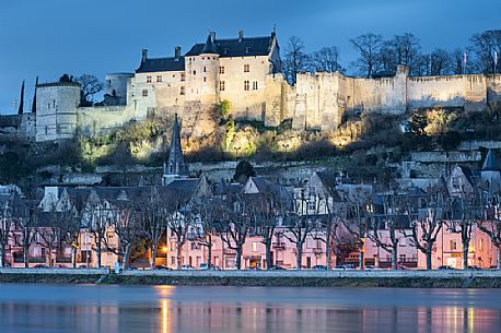 Chinon is maybe the most romantic and picturesque village of the Loire Valley, thanks to its ancient medieval streets and to its castle which dominates the river from above.