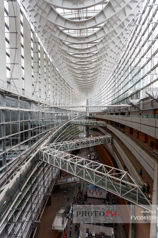 The Tokyo International Forum is a large convention center where meetings, shows, concerts and exhibitions take place. Designed by architect Rafael Violy, the building was inaugurated in 1997, Tokyo, Japan