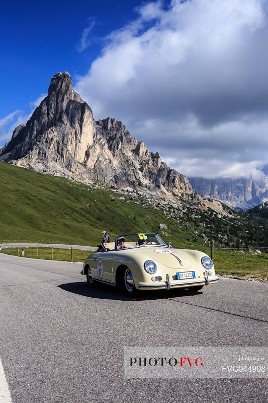 Golden Cup of the Dolomites: classic cars at Passo Giau and in the background the Sass de Stria peak, Cortina d'Ampezzo, Dolomites, Italy, Europe
