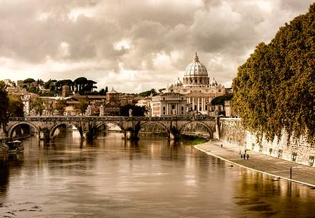 San Pietro and ponte Sant'Angelo in the afternoon light
